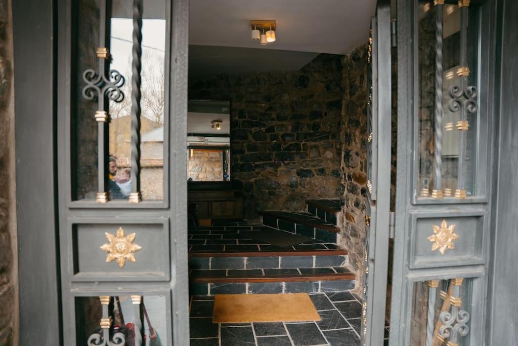 La Casa De Juan El Cantero Holiday home *